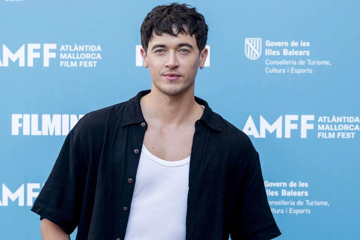 Tom Blyth Choked on Jambalaya in New Orleans While Trying to Impress His Girlfriend, Says a Waiter 'Literally Saved My Life'