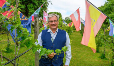 SunLive - Professor exporting NZ education to the world