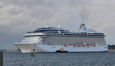 SunLive - Sombre time at Mount as cruise ship arrives