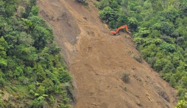 Goldsmith slip clearing: SH2 Waioeka Gorge crews eye Friday restart