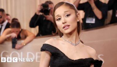 Celebrities arrive for Hollywood ceremony