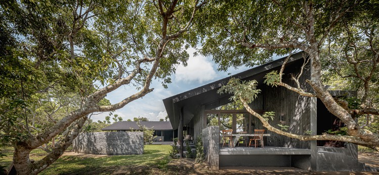 Cafe. MADA in the Little Garden  / BodinChapa Architects - Image 6 of 26