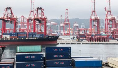 US strikes deal with Taiwan to cut tariffs, boost chip investment