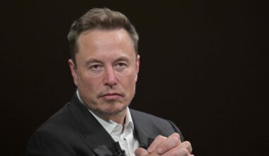 Musk clashes with Ryanair boss over SpaceX's Starlink internet