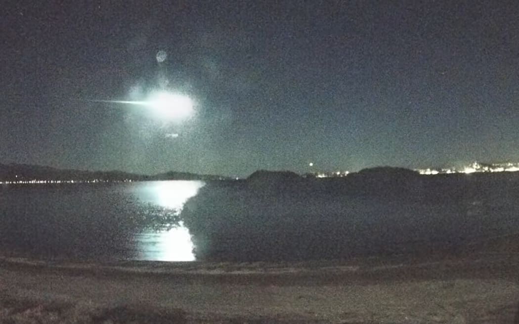 A bright green flash spotted over Wellington on Friday 30 January, at 11:25pm, had some people asking if it was a meteor.