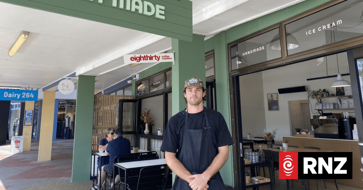 Mount Maunganui landslide: Businesses plead for customers to support them