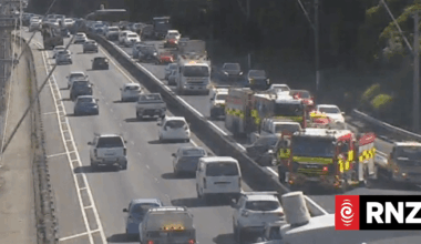 Multiple-vehicle crash on State Highway 2 north of Wellington