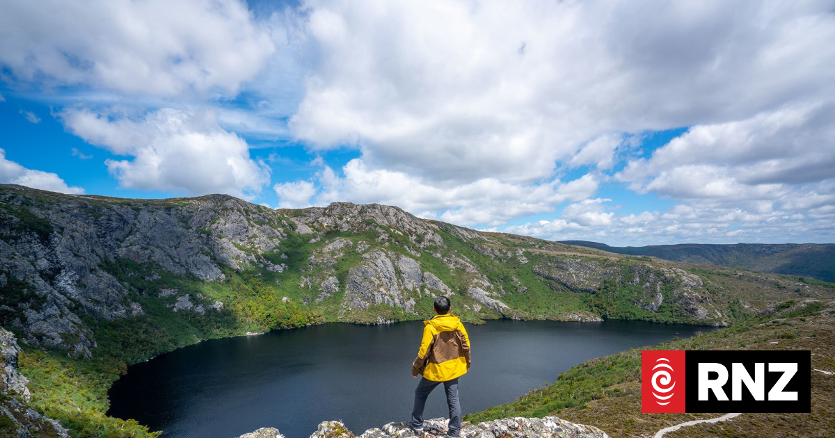 AI on Australian travel company website sends tourists to nonexistent hot springs