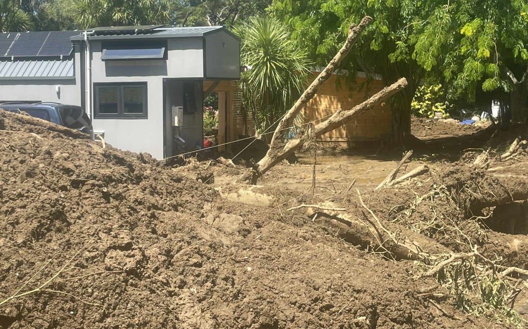 Te Araroa weather - Philippa Wright's property