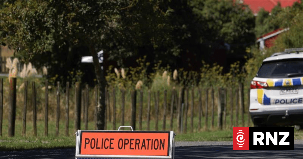 Police recover bodies of pilot, passenger from helicopter crash near Paekākāriki Hill