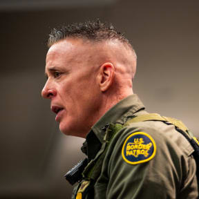 MINNEAPOLIS, MINNESOTA - JANUARY 25: U.S. Customs and Border Patrol Commander at Large Gregory Bovino speaks during a news conference at the Bishop Henry Whipple Federal on January 25, 2026 in Minneapolis, Minnesota. The news conference comes after 37-year-old legal observer Alex Pretti was fatally shot during a confrontation with federal agents. The Trump administration has sent a reported 3,000 federal agents into the area, with more on the way, as they make a push to arrest undocumented immigrants in the region.   Brandon Bell/Getty Images/AFP (Photo by Brandon Bell / GETTY IMAGES NORTH AMERICA / Getty Images via AFP)