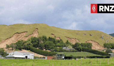 Vigil held for child killed in Pāpāmoa landslide, search continues at Mt Maunganui