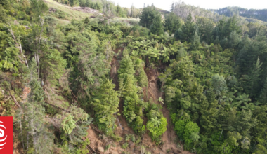 Ōakura cut off in both directions, could take weeks to fix slip damage - mayor