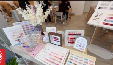 Business owner claims he lost money after Facebook and Instagram accounts banned