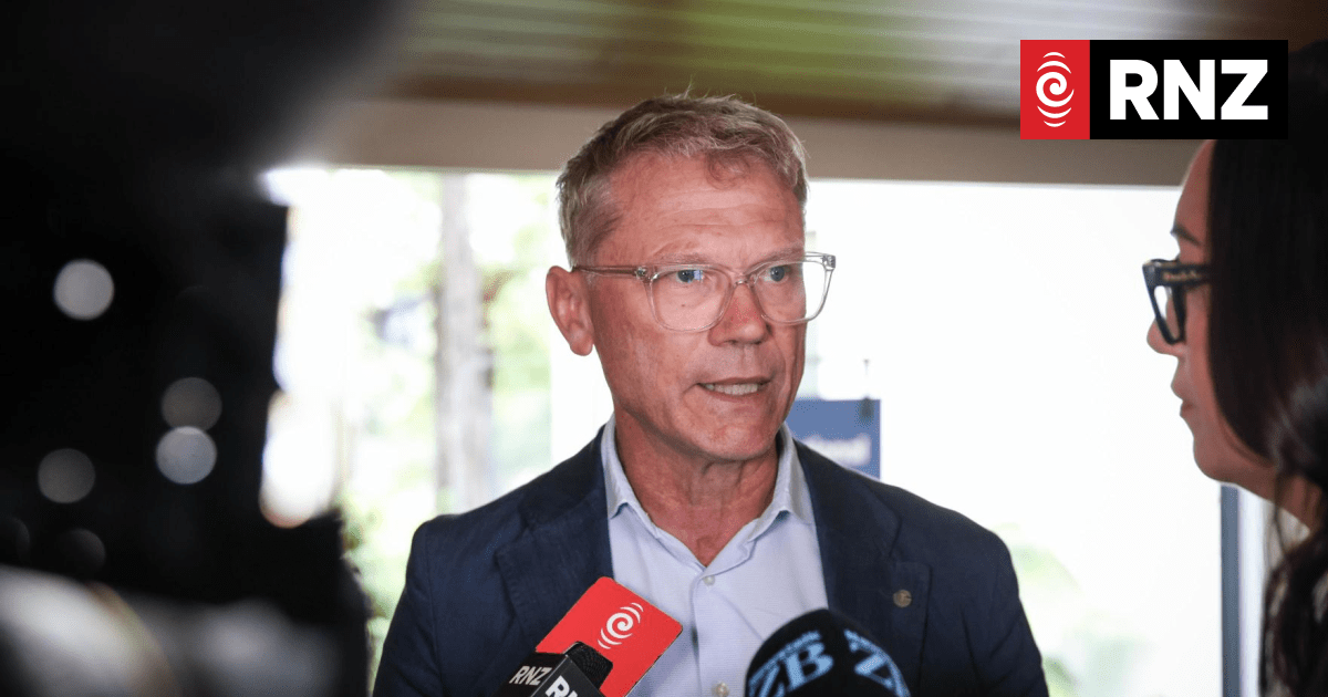 Justice Minister defends 'absolutely fierce' head of retail crime advisory group after spate of resignations