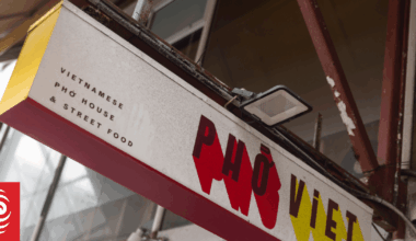 Business owner claims he lost up to $2000 a day after Facebook and Instagram accounts banned