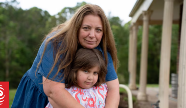 Parents of Bondi victim Matilda pay tribute to mystery woman who saved their younger daughter