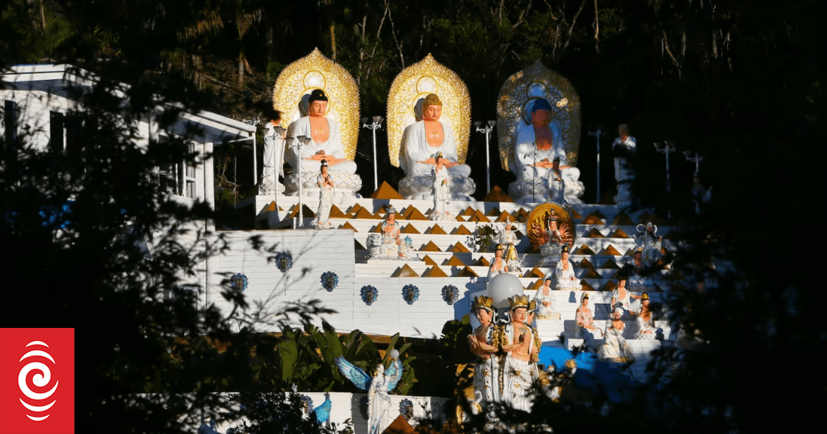 Whangārei Buddhist statues: Environment Court backs consent deal at coastal property