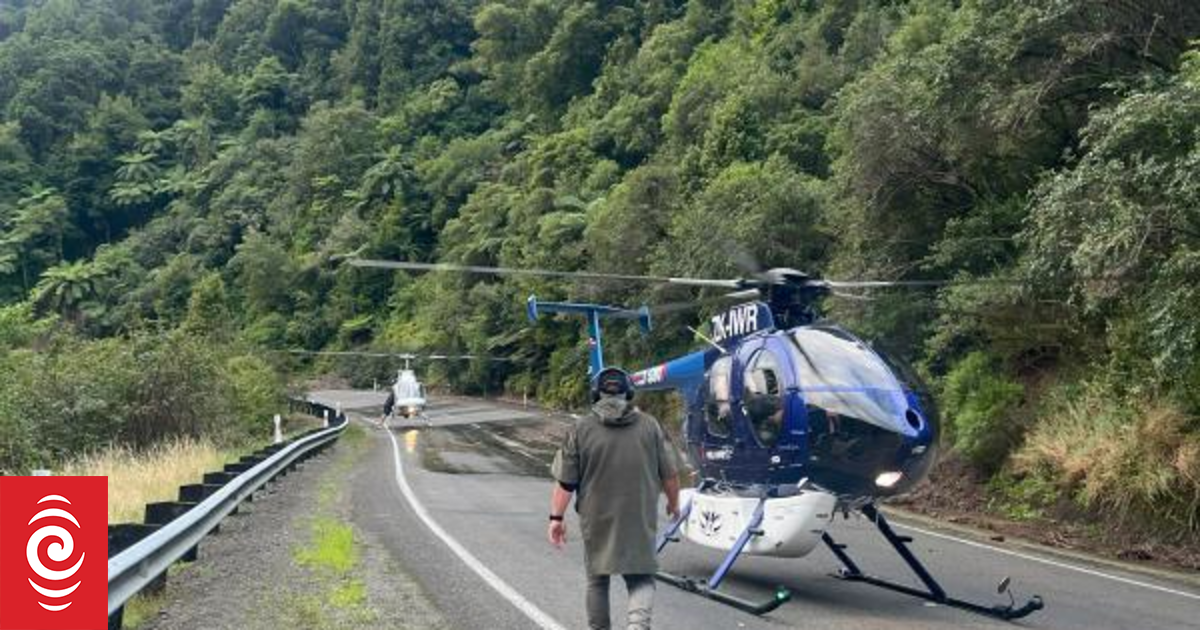 Local pilots to the rescue after dozens left stranded in Waioeka Gorge
