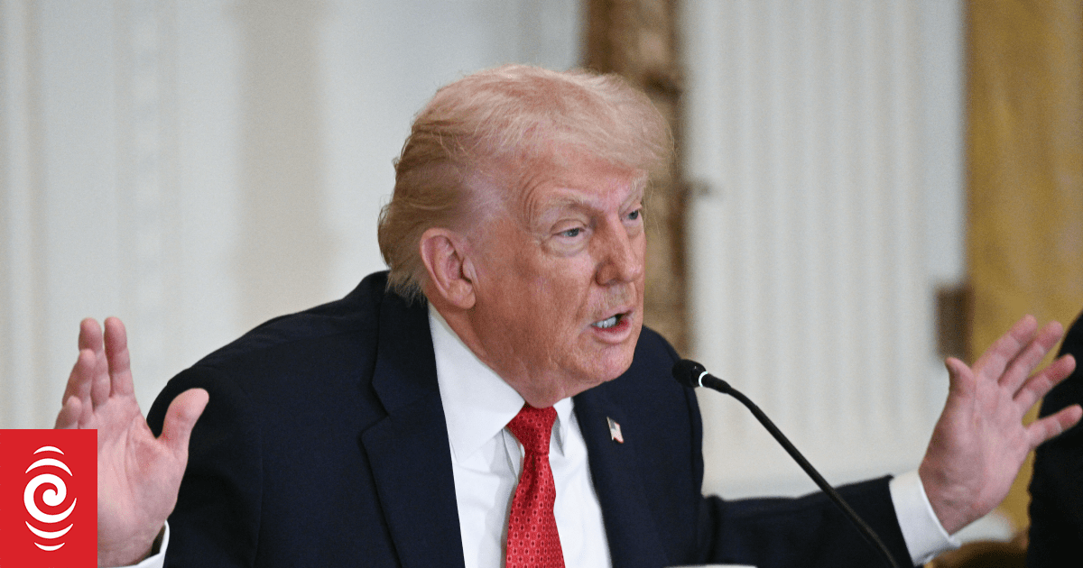 Trump threatens tariffs on countries that don't back Greenland takeover plan