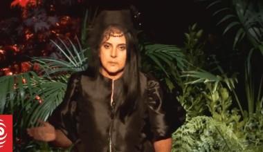 Sir Tim Shadbolt remembered as 'absolutely extraordinary' by family in public service