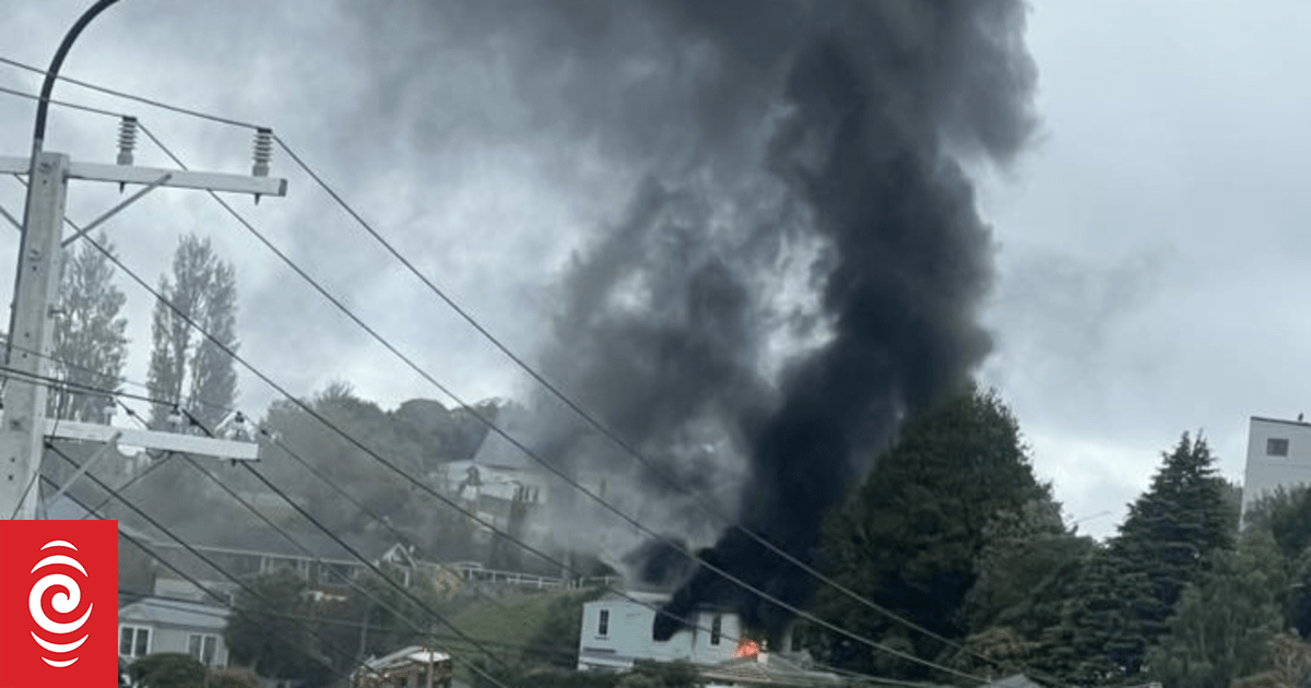 Smoke warning lifts for Dunedin after scout hall catches fire