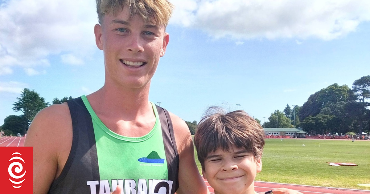 Athletics star Sam Ruthe guides young Tamahau Hicks to Colgate Games victory