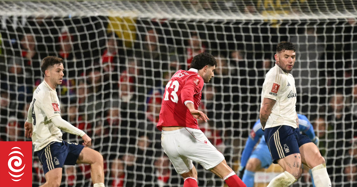 Kiwi Liberato Cacace scores as Wrexham knock Nottingham Forest out of FA Cup