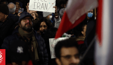 New protests erupt in Iran despite internet shutdown