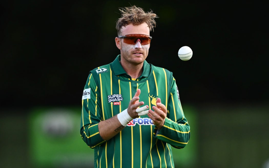 Central Districts spin bowler Jayden Lennox.