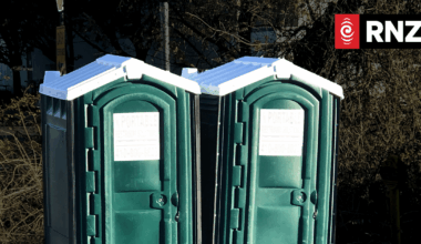 500 litres of human waste spills onto SH1 near Geraldine