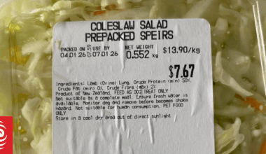 Coleslaw goes to the dogs