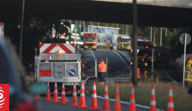 Diesel spill from fuel truck crash closes Aotea Quay in Wellington