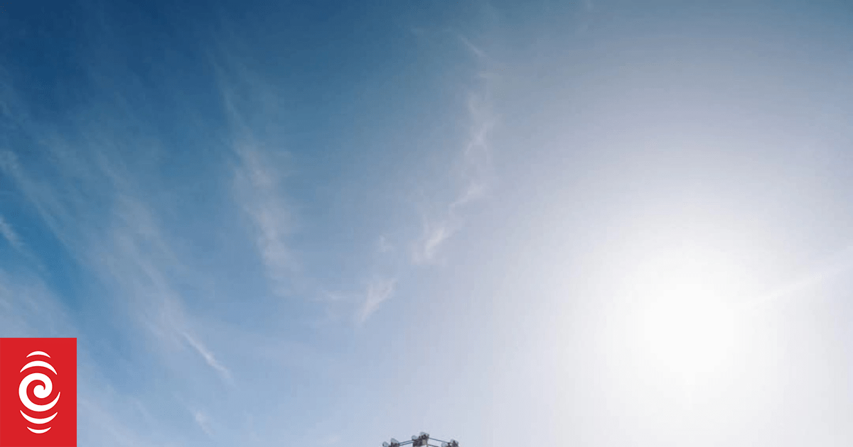 Men warned to stop swinging seat before falling from ferris wheel - operator