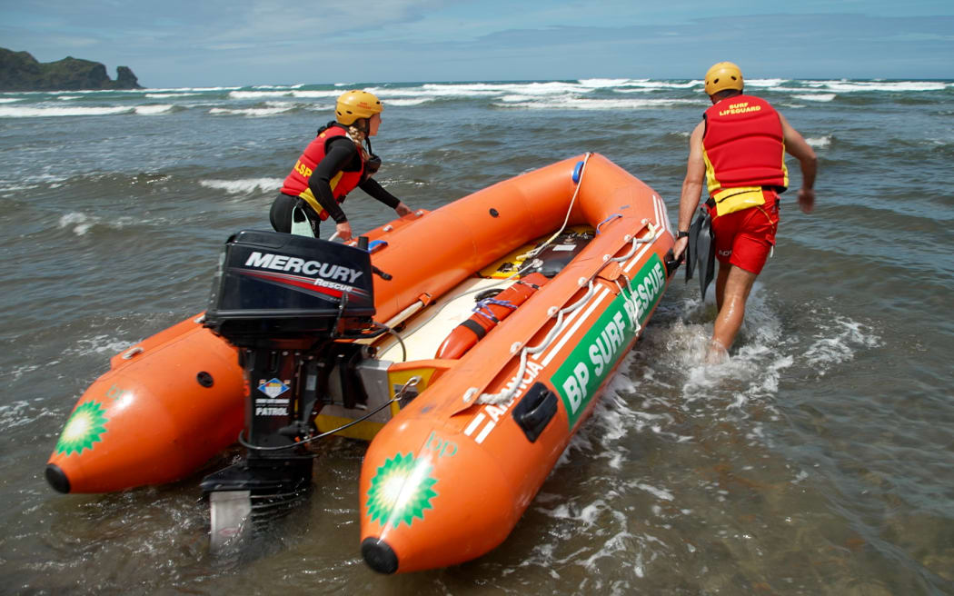 Bethells Beach surf lifesaving