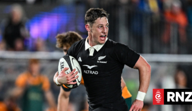 Cam Roigard recommits future to NZ Rugby