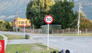 Most Queenstown's school buses to keep running - for now