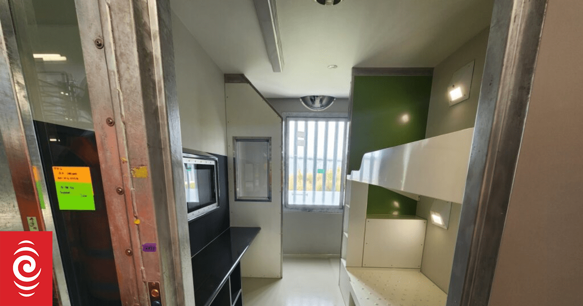 Convicted rapist Kane Graham Dawson 'swallowed razor blade' in Waikeria Prison misconduct case