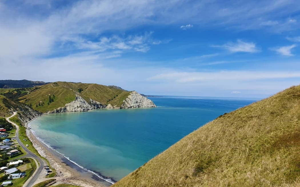 Māhia Peninsula has a communication 'blackspot' for boaties where there's no cellphone or VHF Radio coverage.