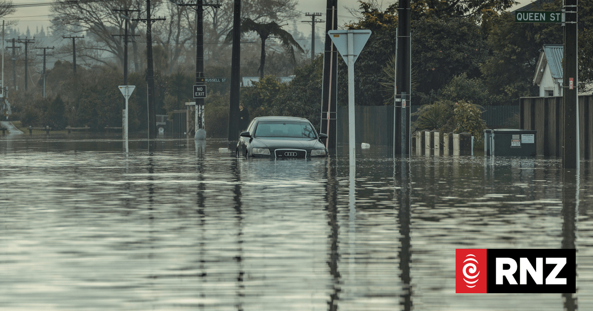 Westport residents turn to brokers and specialists as mainstream insurers shut the door