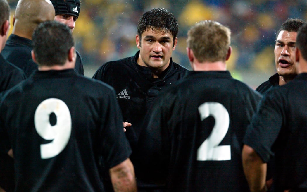 Taine Randell, All Blacks v Fiji. International rugby union test match, Westpac Stadium, Wellington, New Zealand. 29 June 2002. © Copyright Photo: Andrew Cornaga / www.photosport.nz