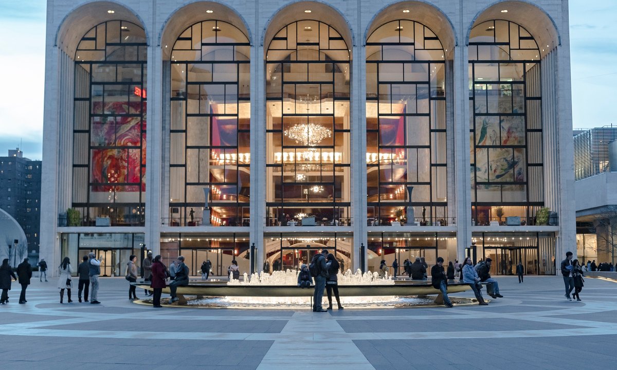 Metropolitan Opera considers selling multi-storey Chagall murals, valued at $55m - The Art Newspaper