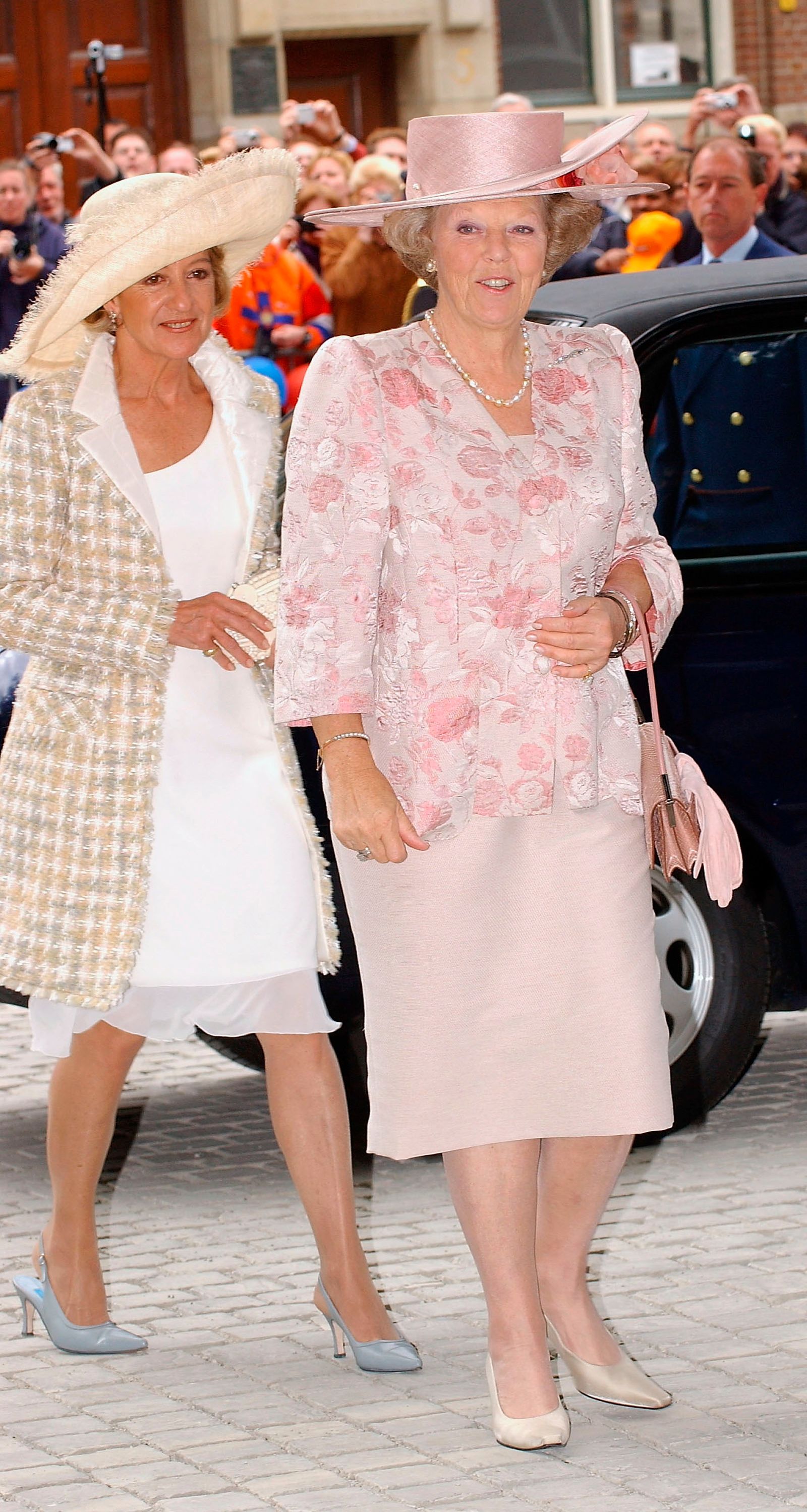 Image may contain Beatrix of the Netherlands Nancy Kilpatrick Garry Chalk Anders Osborne Bill Bergey and La Parka