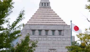 Japan policy wonks consumed by debate over how to measure fiscal woes