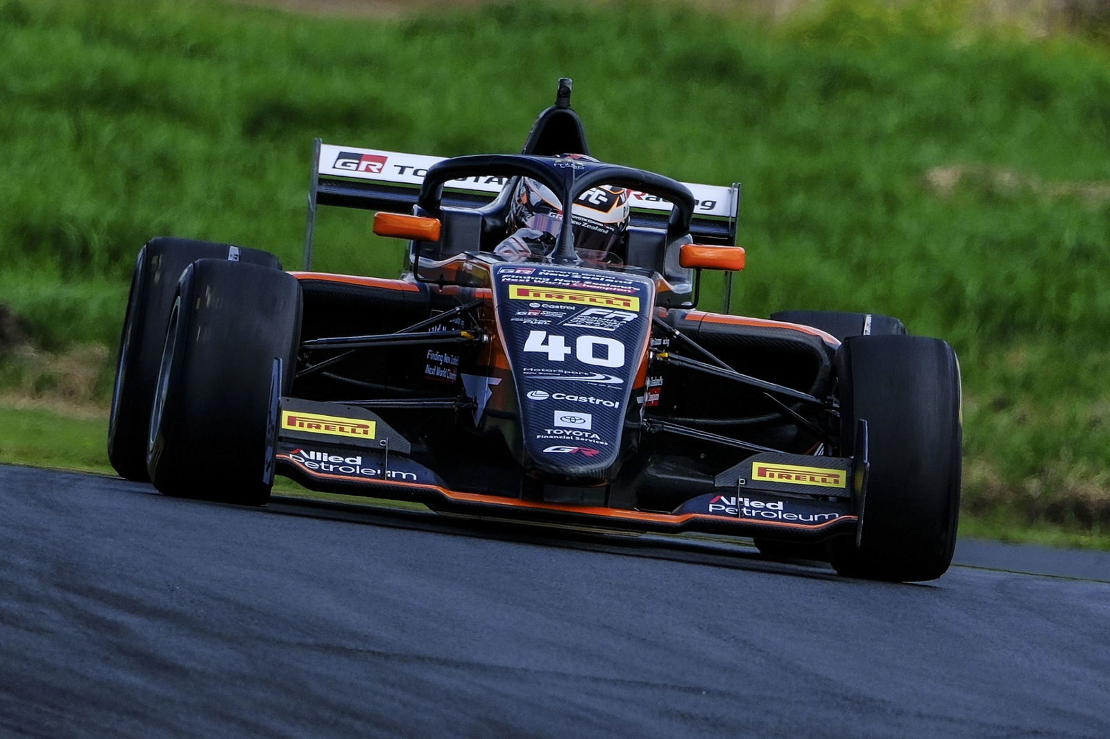 Ryan Wood in the #40 MTEC Motorsport Formula Regional Oceania entry.
