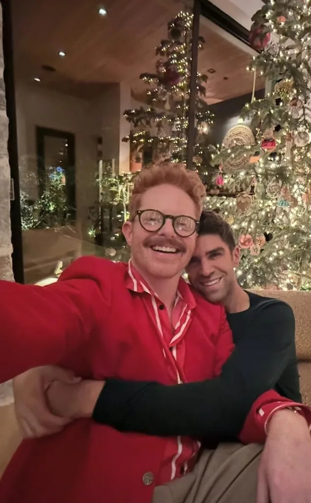 <p>Jesse Tyler Ferguson</p>
