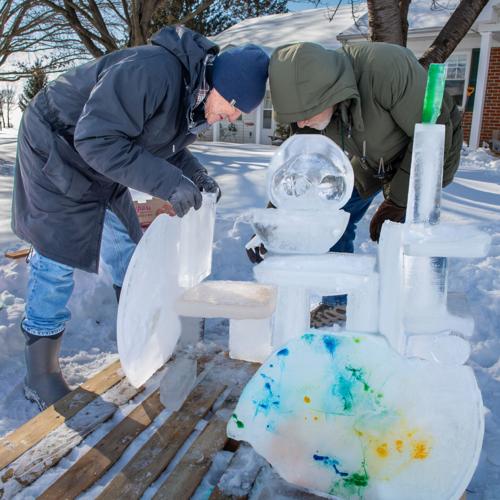 Landis Homes ice sculptures
