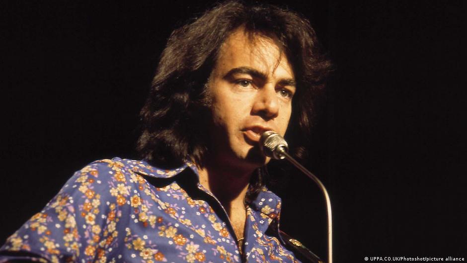 'Sweet Caroline' singer Neil Diamond turns 85