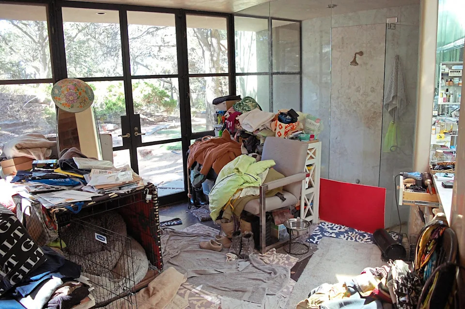 <span class="wp-caption-text">MEGA</span>