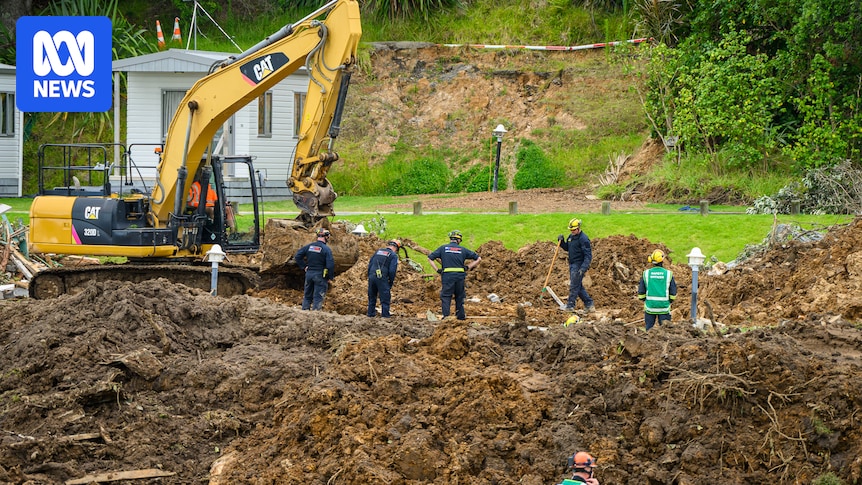 'Highly unlikely' those trapped by Mount Maunganui landslide have survived, NZ police say